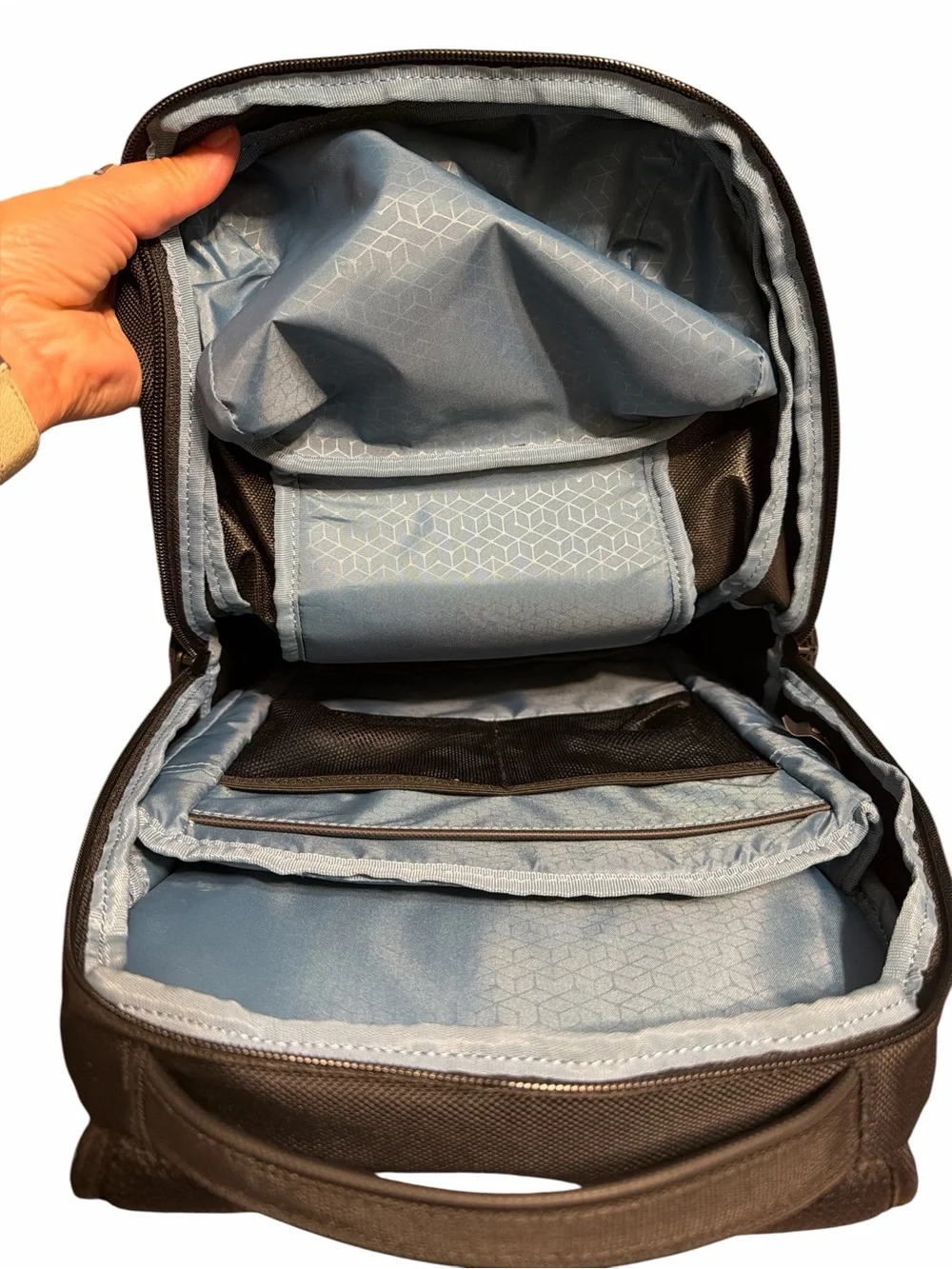 Thule Accent 20L 16” Computer Laptop Backpack Black 9020-64 New w/ Flaw